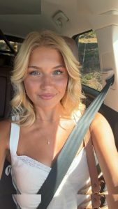 Aniela Leon - Image 516