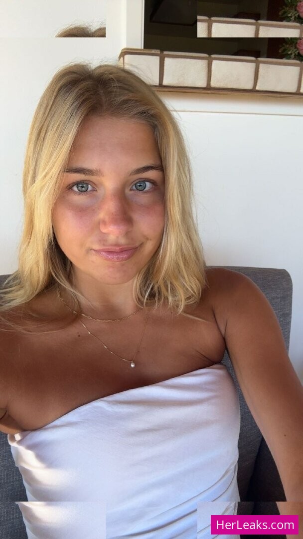 Aniela Leon - Image 324