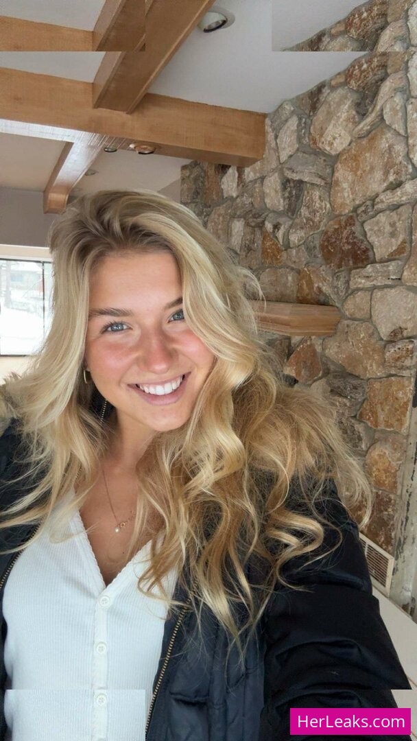 Aniela Leon - Image 252