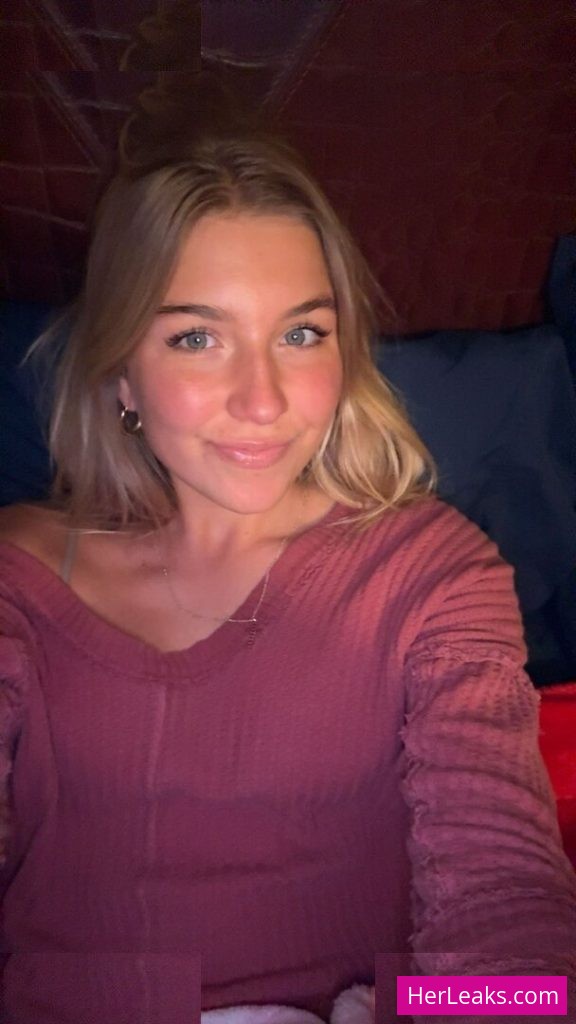 Aniela Leon - Image 214