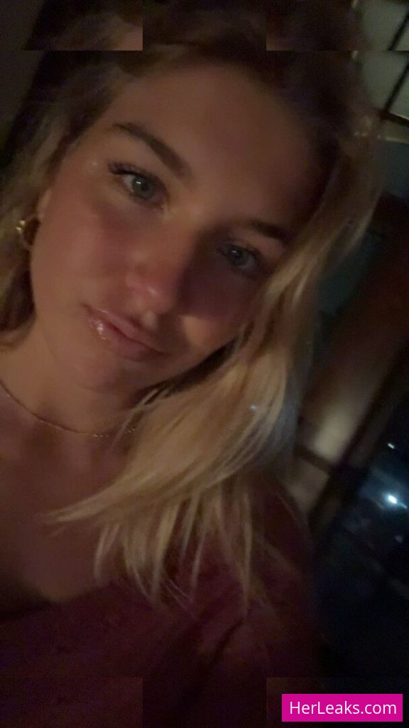 Aniela Leon - Image 210