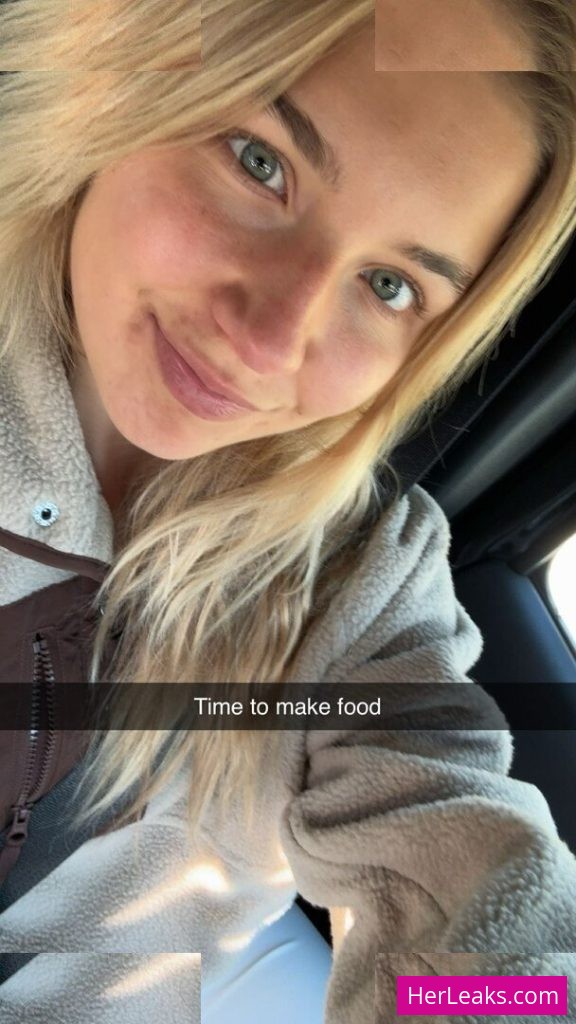 Aniela Leon - Image 192