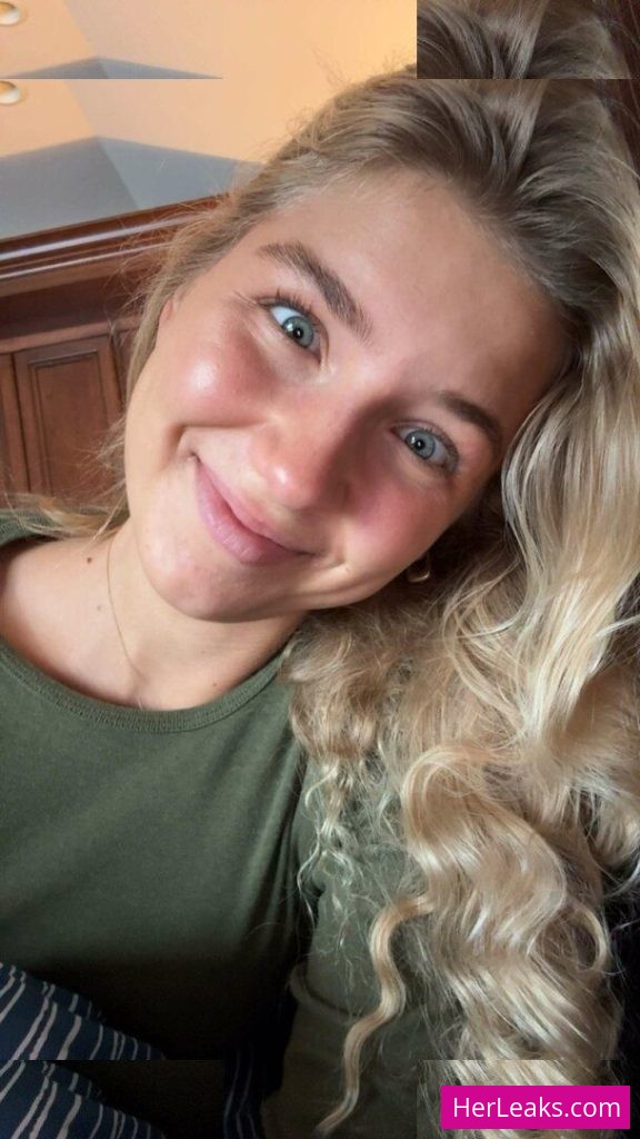 Aniela Leon - Image 184