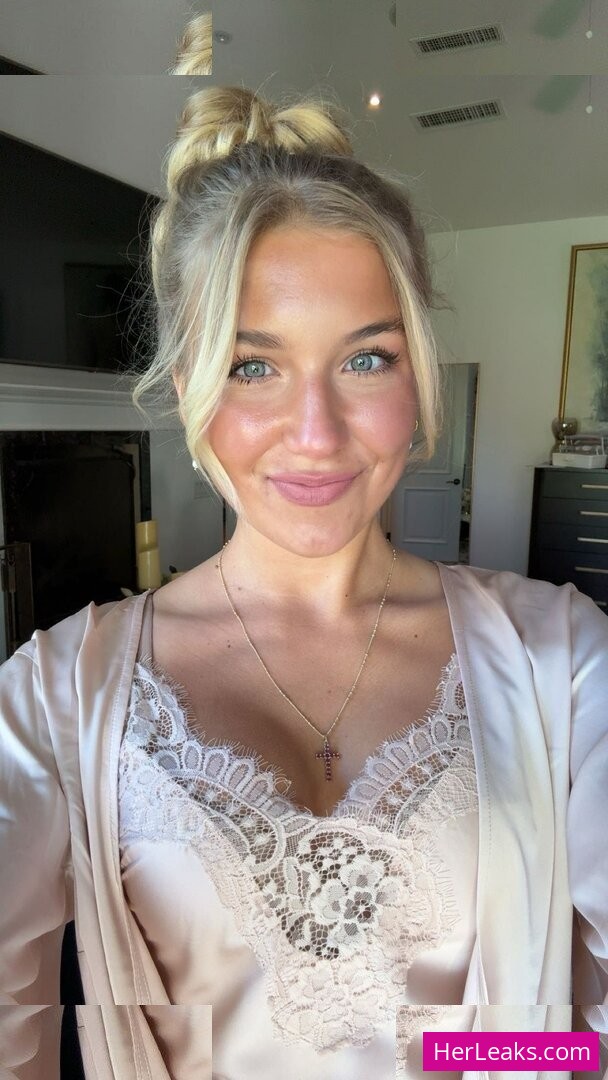 Aniela Leon - Image 166