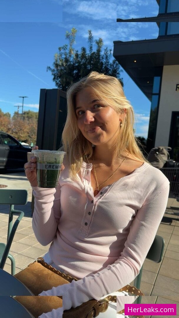 Aniela Leon - Image 110