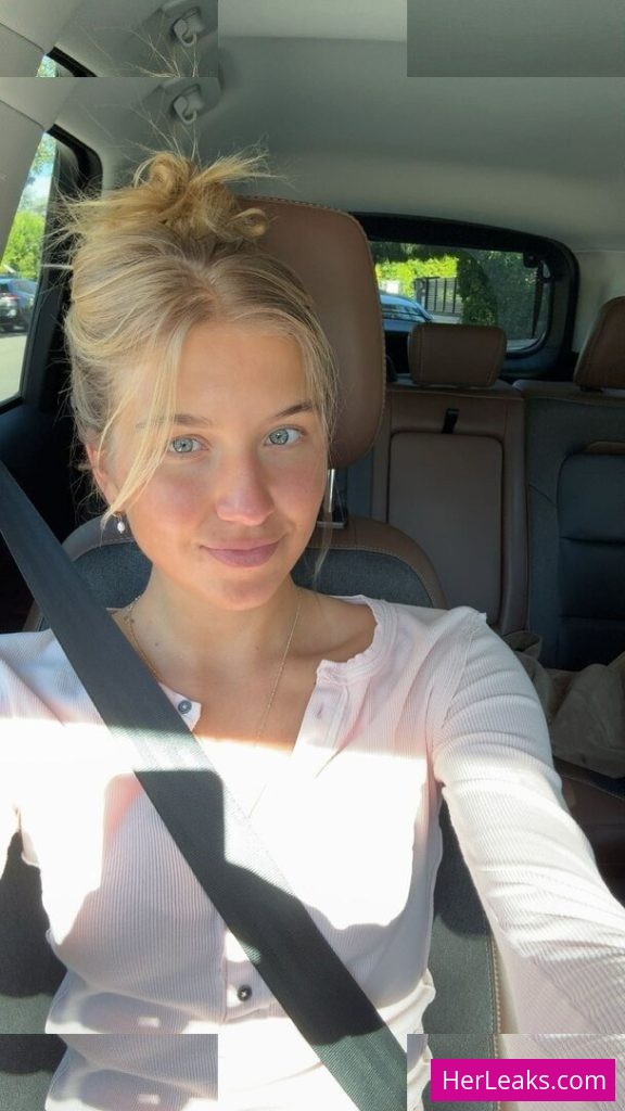 Aniela Leon - Image 104