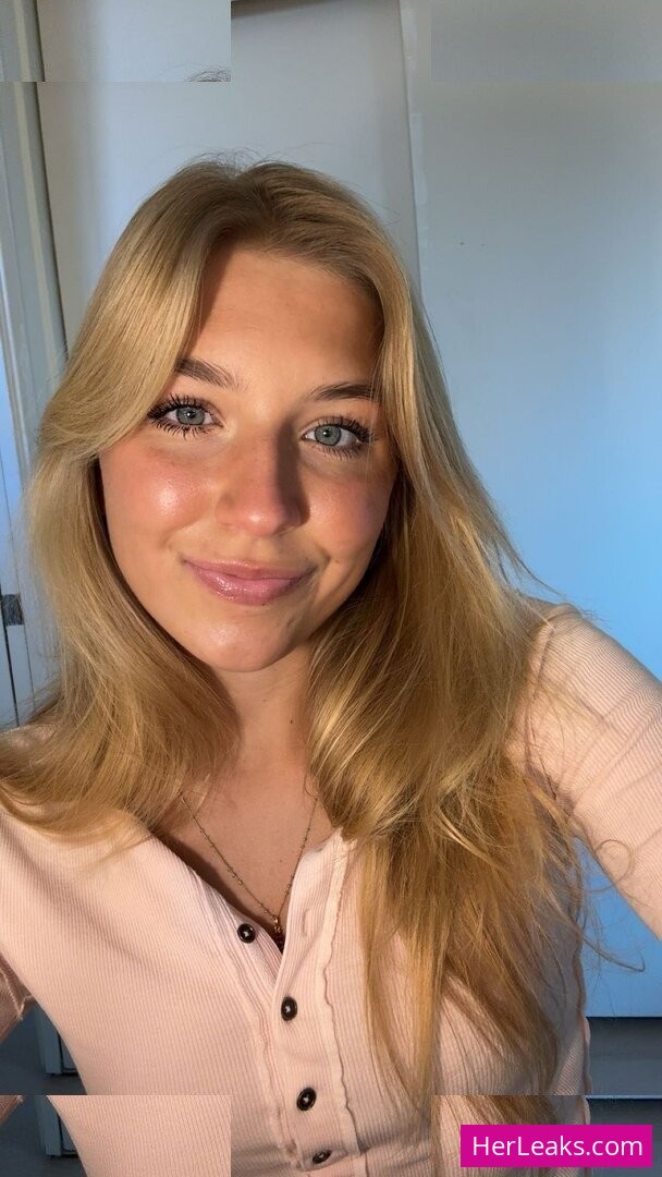 Aniela Leon - Image 80