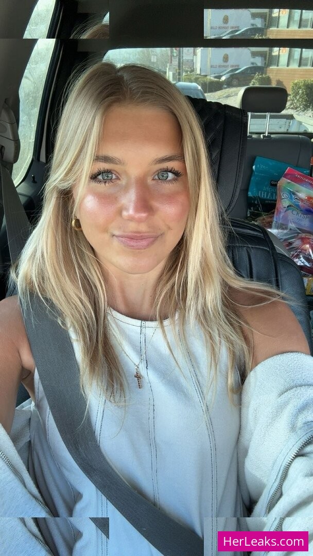 Aniela Leon - Image 70