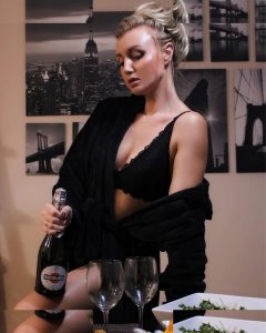 Anna Policarpova - Image 91
