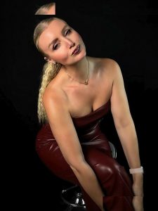 Anna Policarpova - Image 49