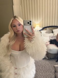 Brooke Marsden - Image 7