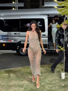 Bruna Marquezine - Image 330