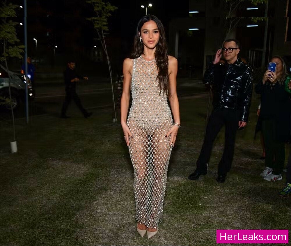 Bruna Marquezine - Image 322