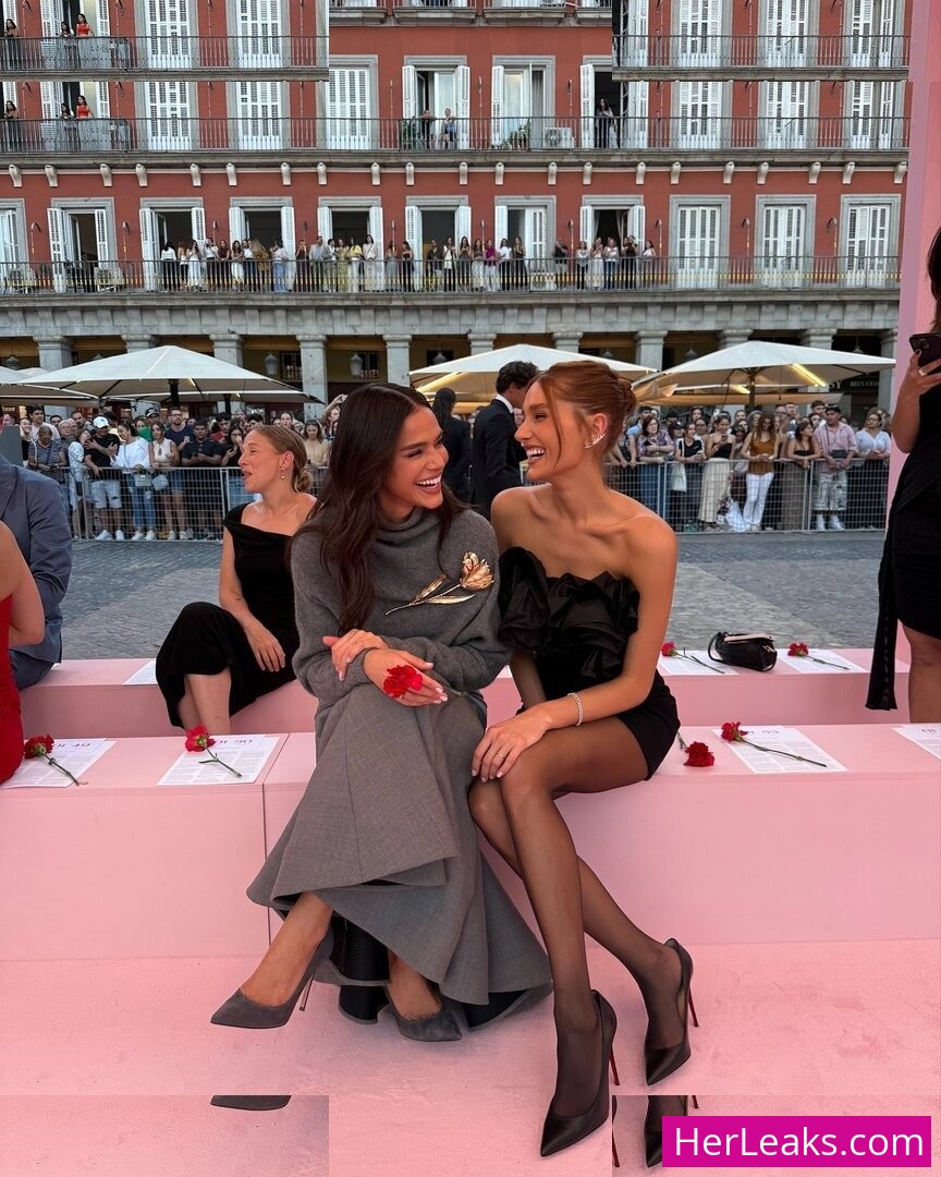 Bruna Marquezine - Image 302