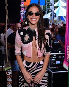 Bruna Marquezine - Image 282