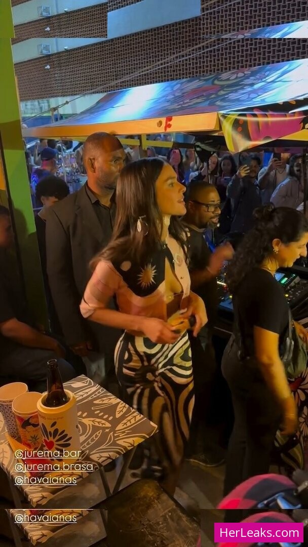 Bruna Marquezine - Image 272