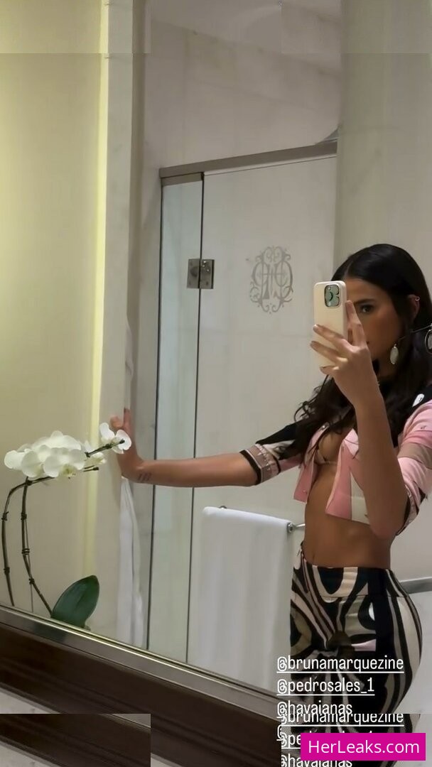 Bruna Marquezine - Image 270