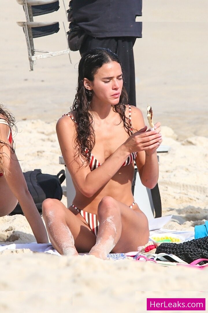 Bruna Marquezine - Image 260