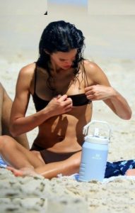 Bruna Marquezine - Image 215