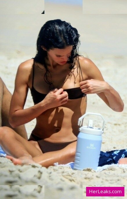 Bruna Marquezine - Image 215