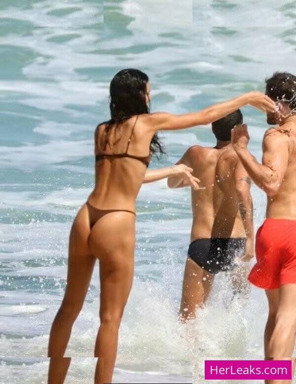 Bruna Marquezine - Image 203