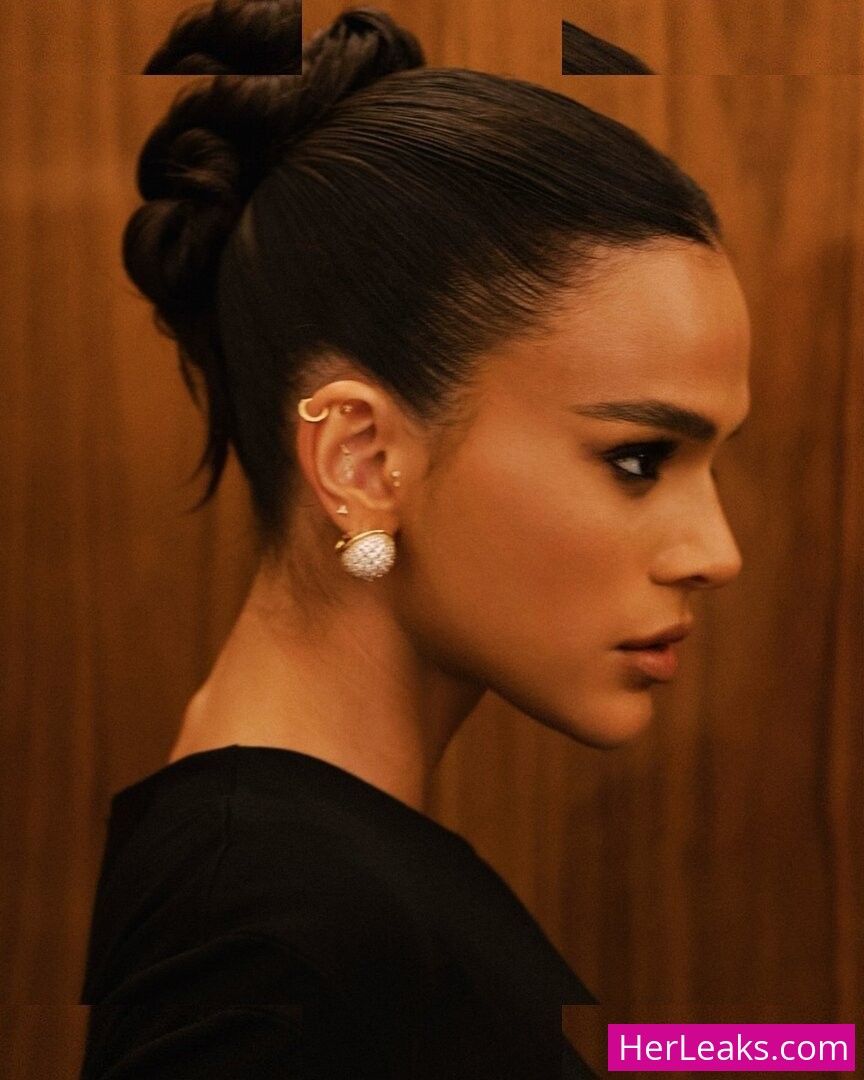 Bruna Marquezine - Image 181