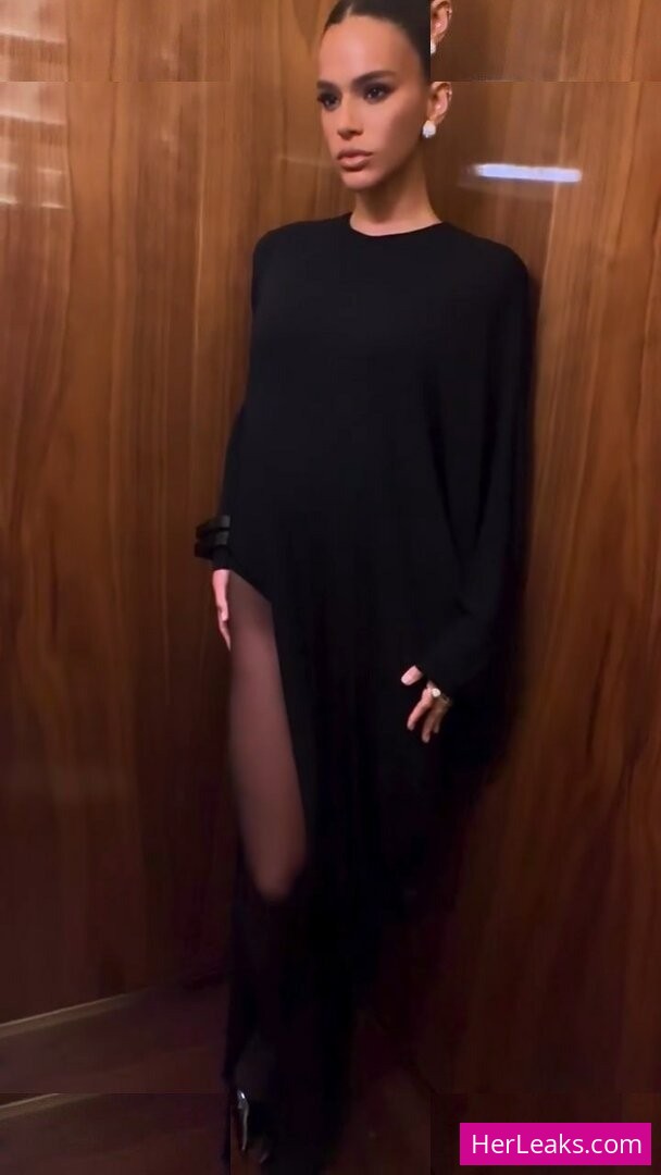 Bruna Marquezine - Image 168