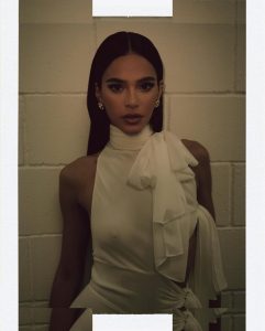 Bruna Marquezine - Image 157