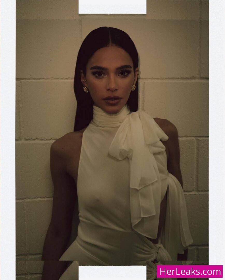 Bruna Marquezine - Image 157