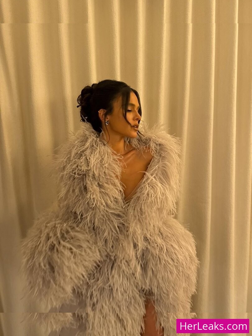 Bruna Marquezine - Image 142