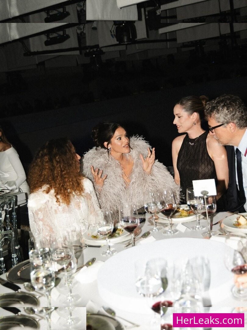 Bruna Marquezine - Image 139