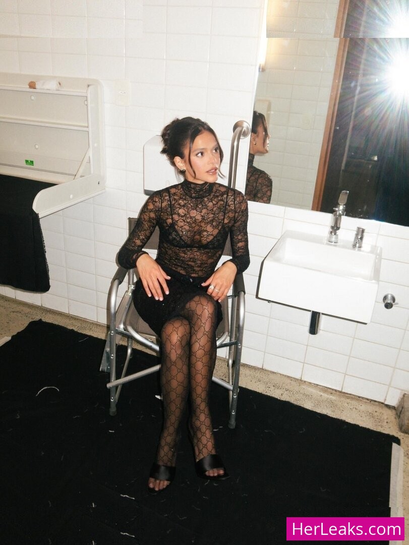 Bruna Marquezine - Image 132