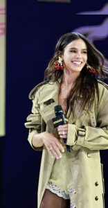 Bruna Marquezine - Image 127