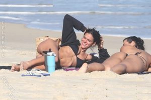 Bruna Marquezine - Image 117