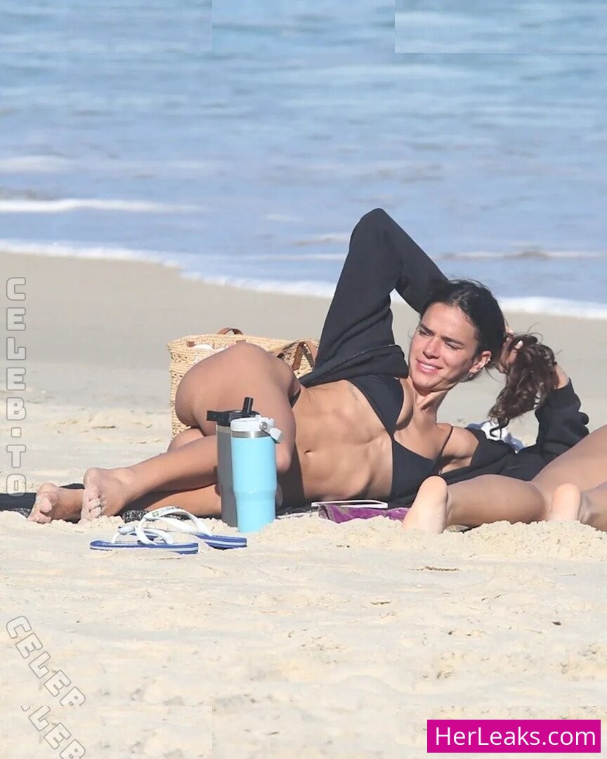 Bruna Marquezine - Image 114