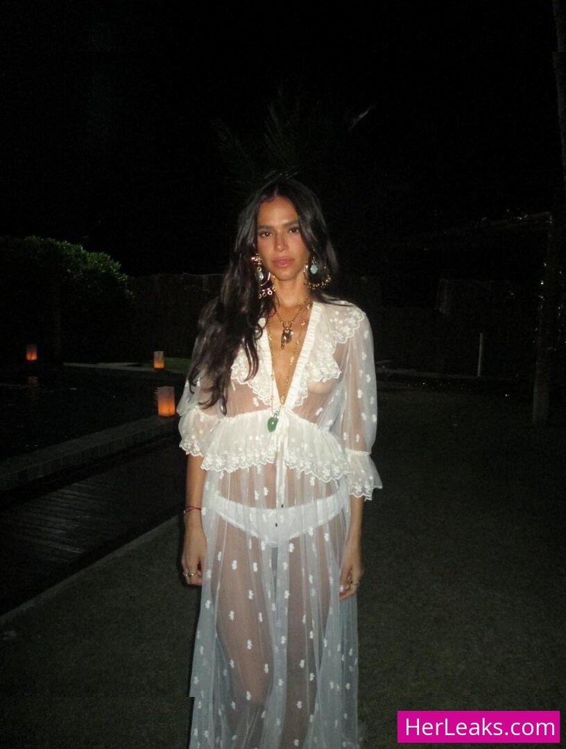 Bruna Marquezine - Image 73