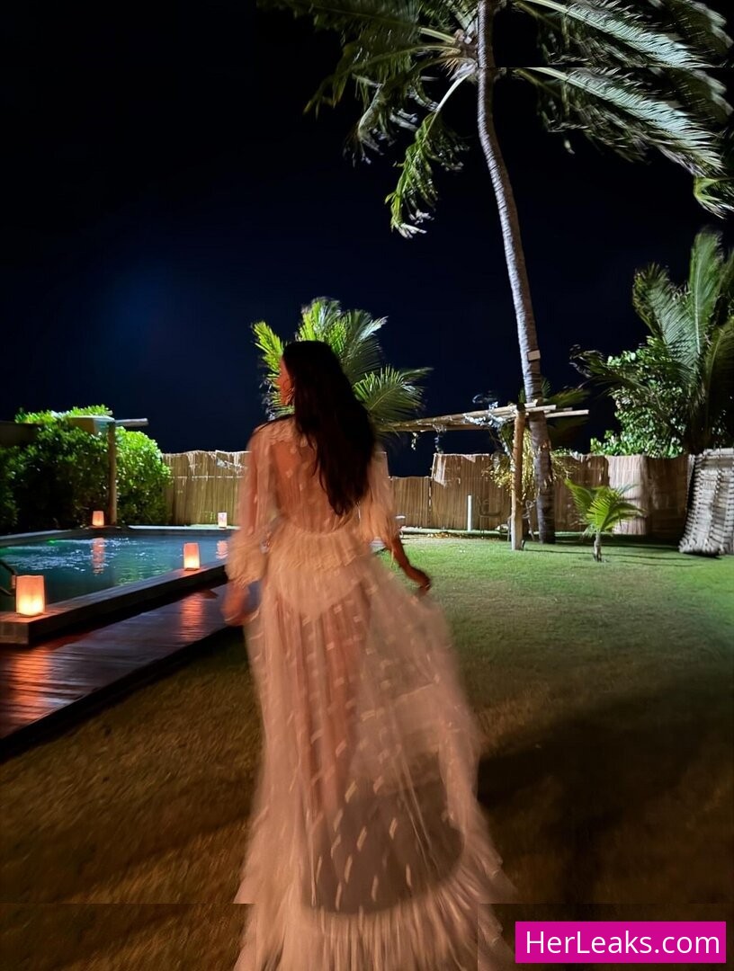Bruna Marquezine - Image 70