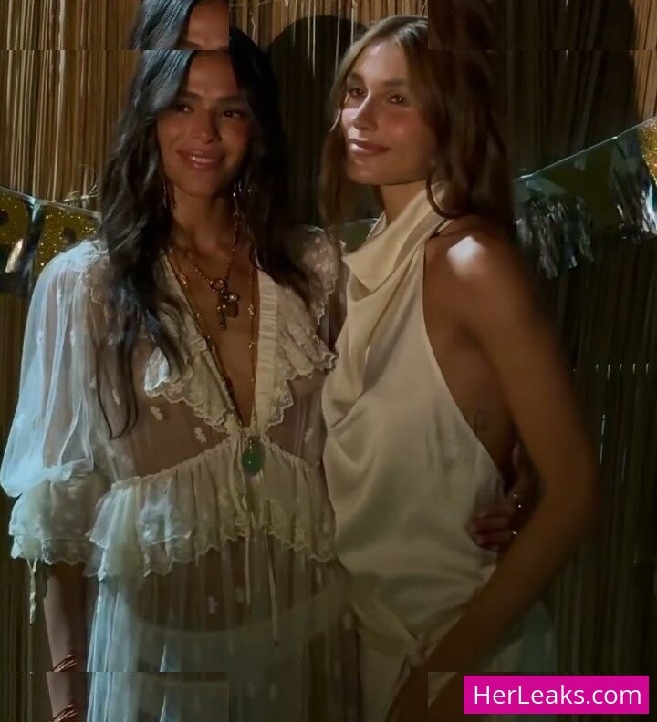 Bruna Marquezine - Image 48