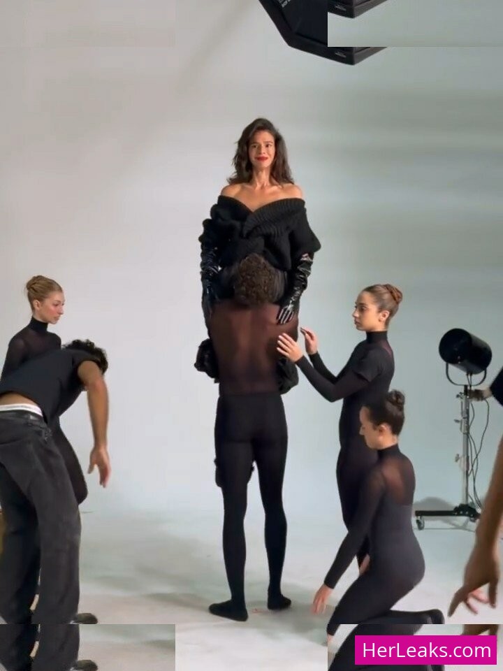 Bruna Marquezine - Image 44