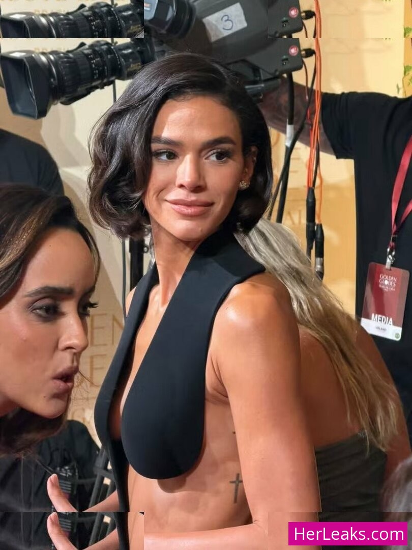 Bruna Marquezine - Image 2