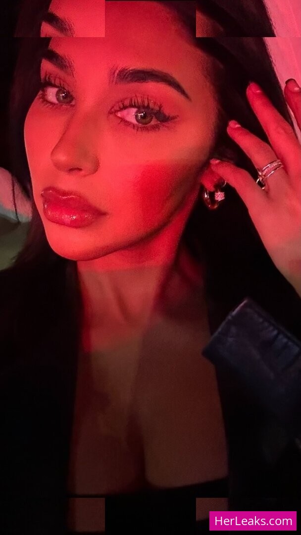 Chantel Jeffries - Image 108