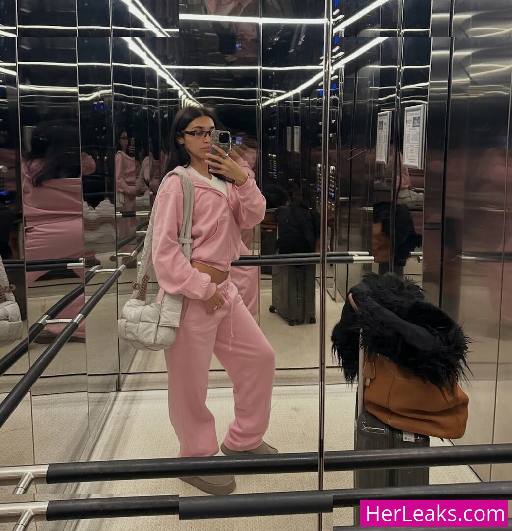 Chantel Jeffries - Image 72