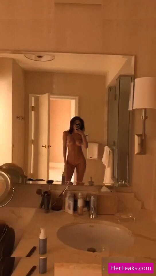 Chantel Jeffries - Image 46