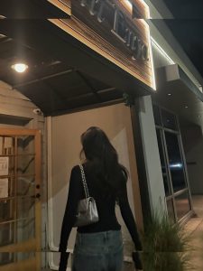 Chantel Jeffries - Image 28