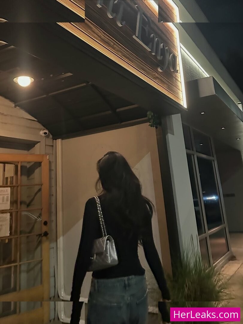 Chantel Jeffries - Image 28