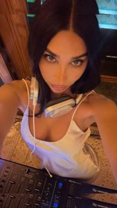 Chantel Jeffries - Image 24