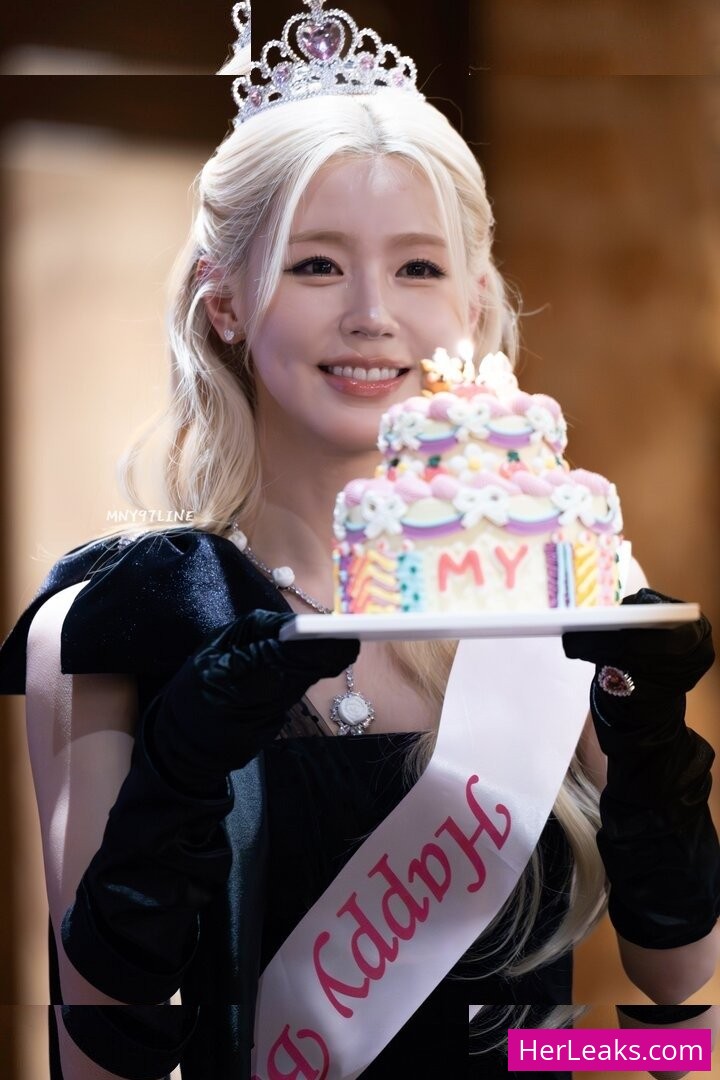 Cho Mi-yeon - Image 148