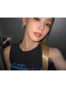 Cho Mi-yeon - Image 119