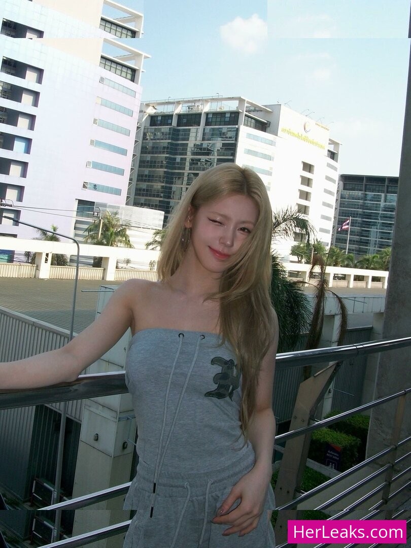 Cho Mi-yeon - Image 17