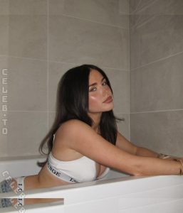 Clarissa Bea - Image 133